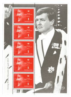 Rode postzegel troonswisseling Willem-Alexander, ontwerp Meike Nip